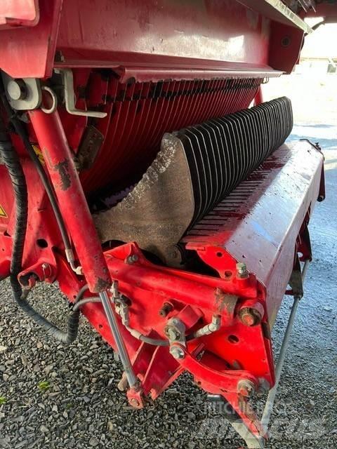 Pöttinger Torro 5100L عربات الأعلاف