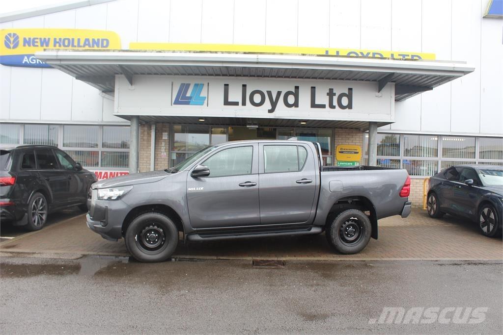Toyota Hilux شاحنات خفيفة/مفصلية الجوانب