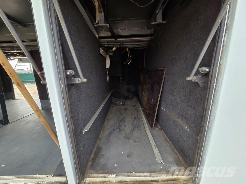 MAN 18.370 المركبة