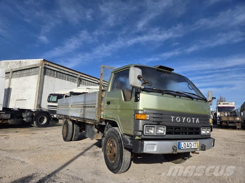 Toyota BU96L شاحنات ذات هيكل صندوقي