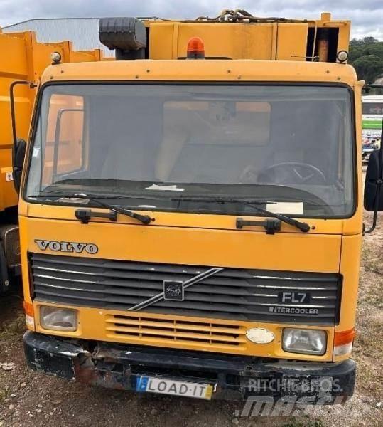 Volvo FL7 شاحنات المخلفات