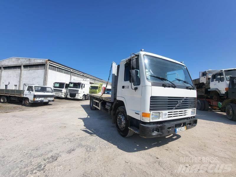 Volvo FL7 شاحنات مسطحة/مفصلية الجوانب