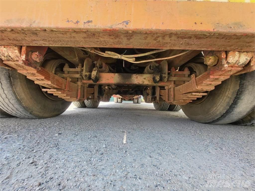Volvo N12 شاحنات مسطحة/مفصلية الجوانب