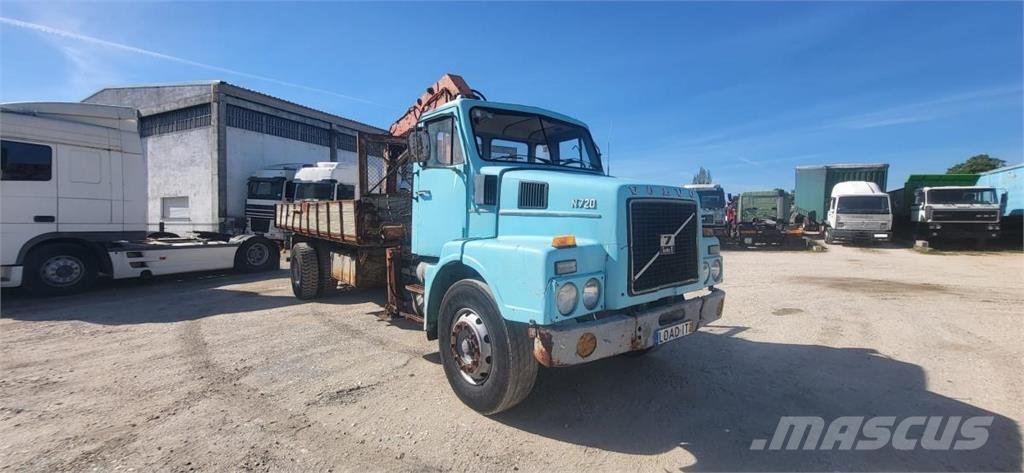 Volvo N7 شاحنات قلابة