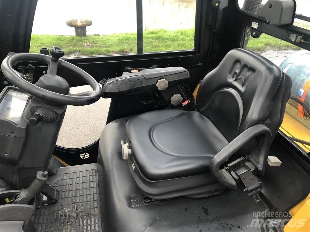 CAT GP30N شاحنات ذات رافعات شوكية - أخرى