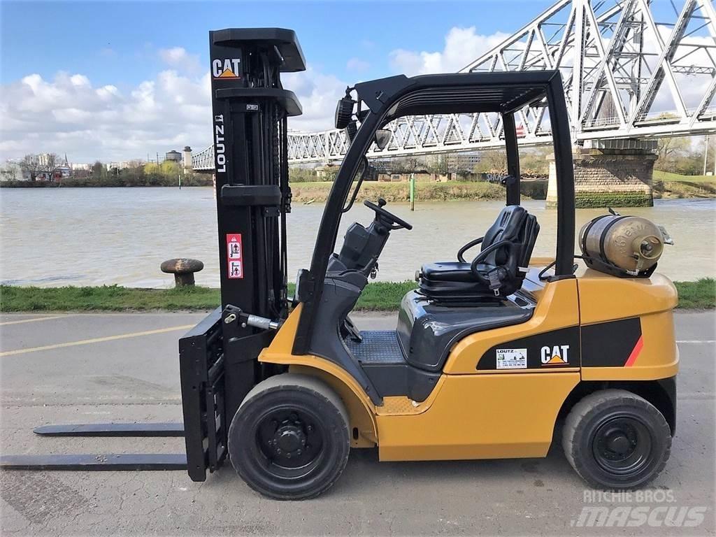 CAT GP30N شاحنات ذات رافعات شوكية - أخرى