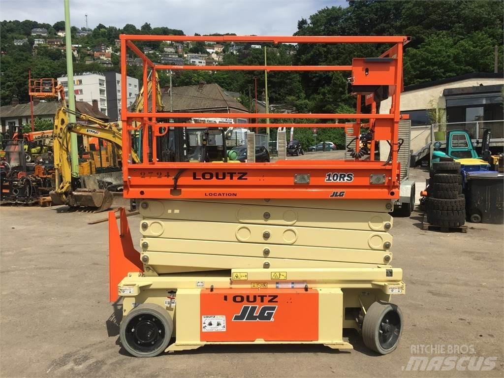 JLG 10RS رافعات مقصية الشكل