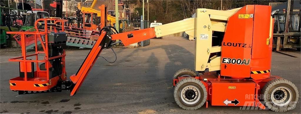 JLG E300AJ رافعات ومنصات أخرى