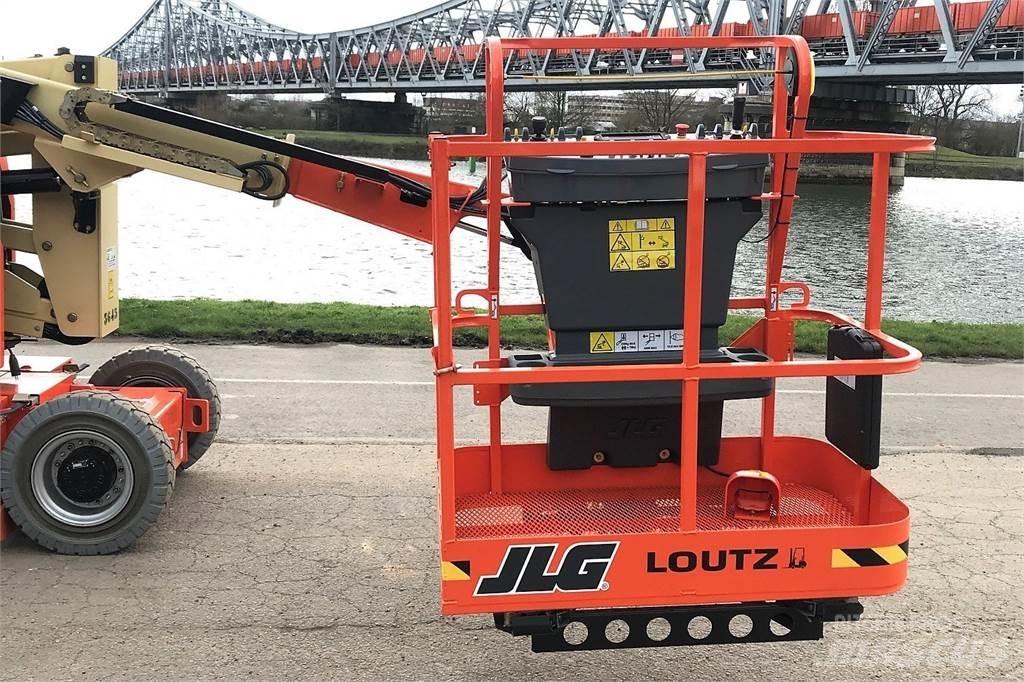 JLG E300AJP رافعات ومنصات أخرى