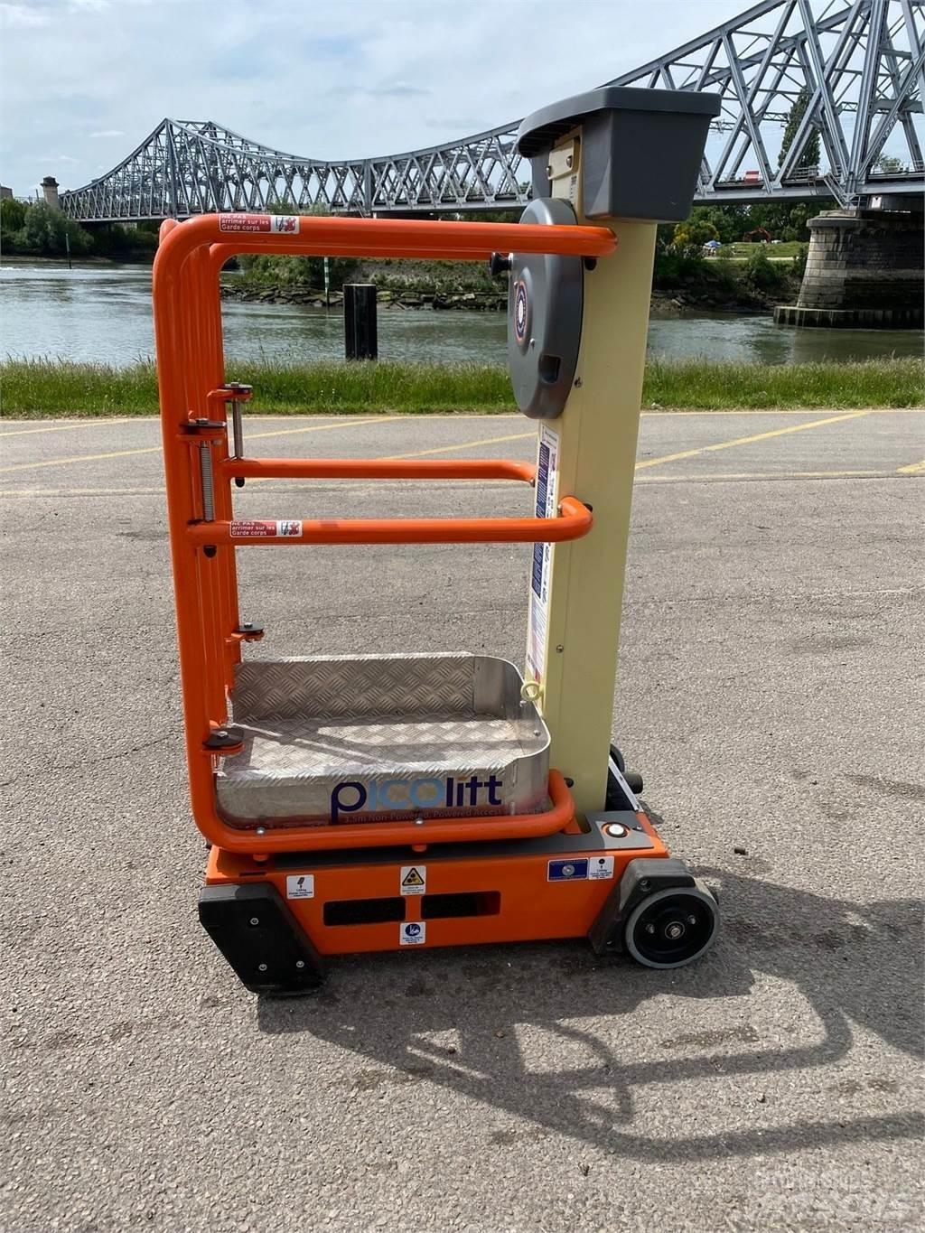 JLG PECOLIFT رافعات ومنصات أخرى