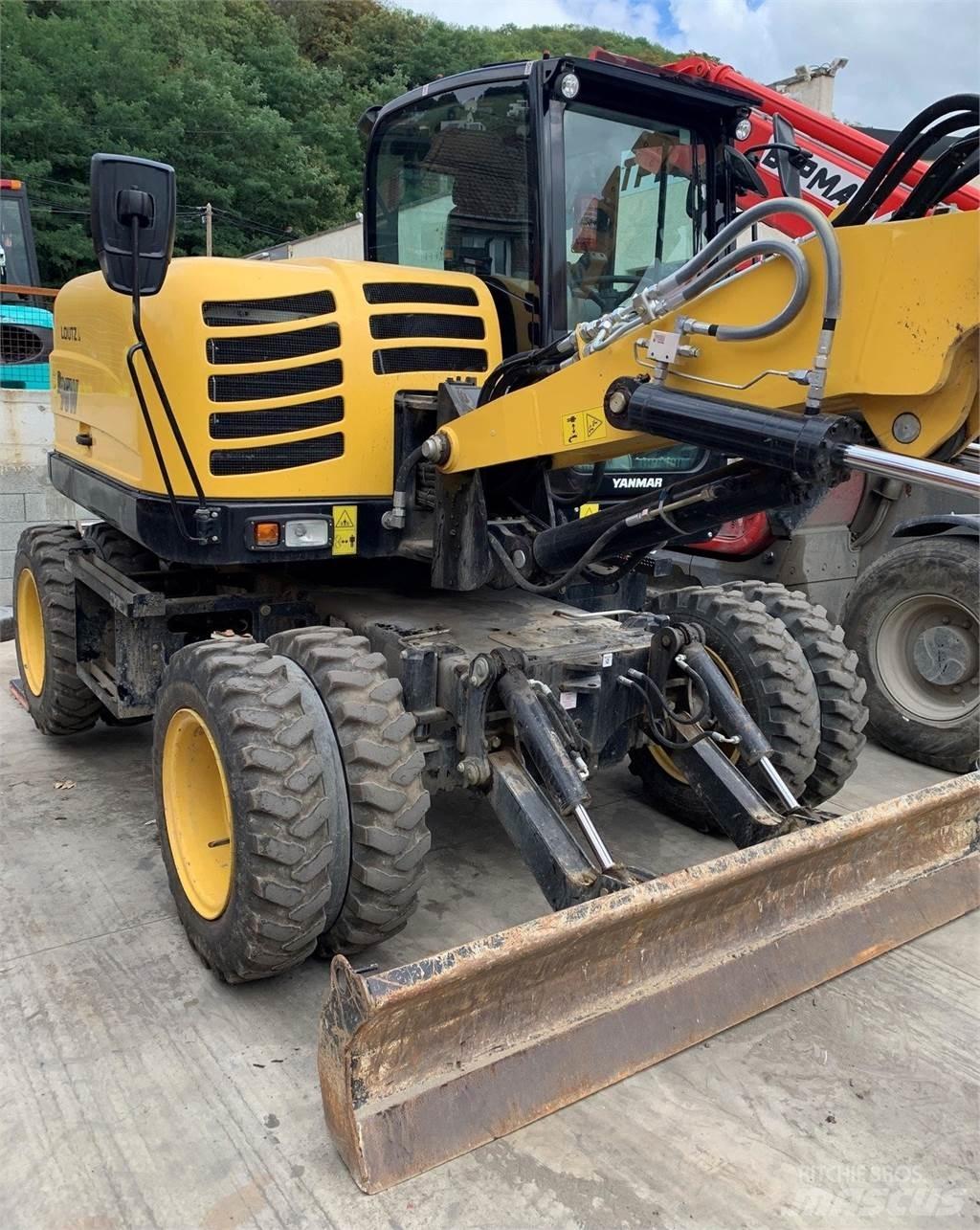 Yanmar B95W حفارات بعجل