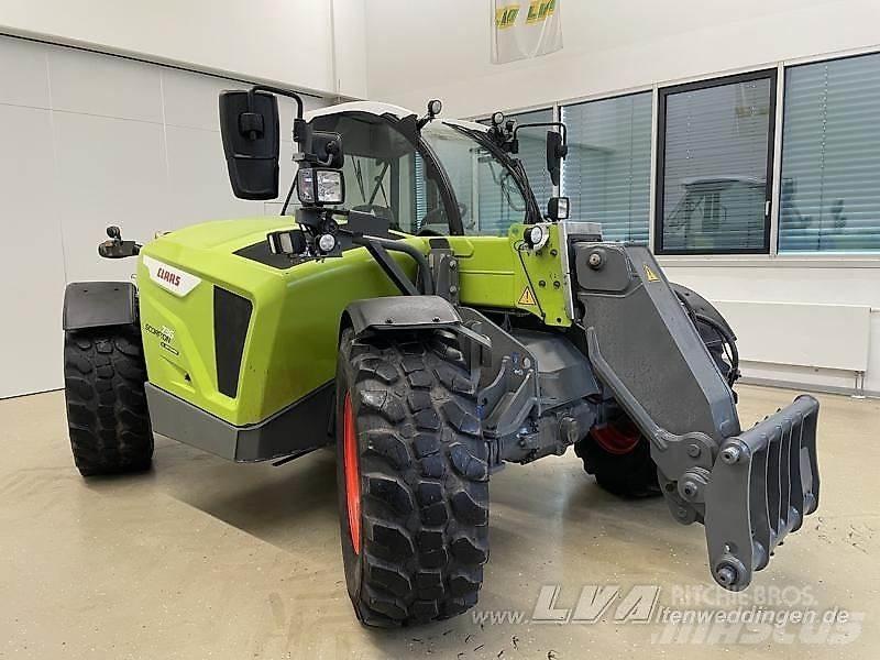 CLAAS 736 مناولات متداخلة