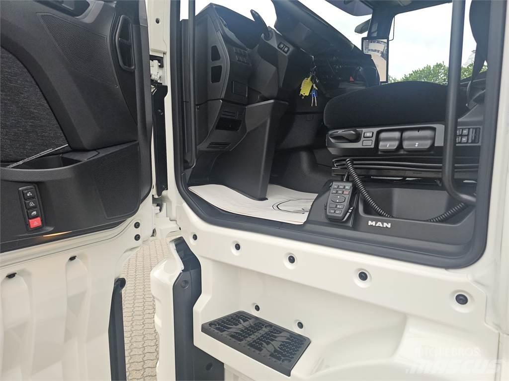 MAN TGX 26.520 وحدات الجر