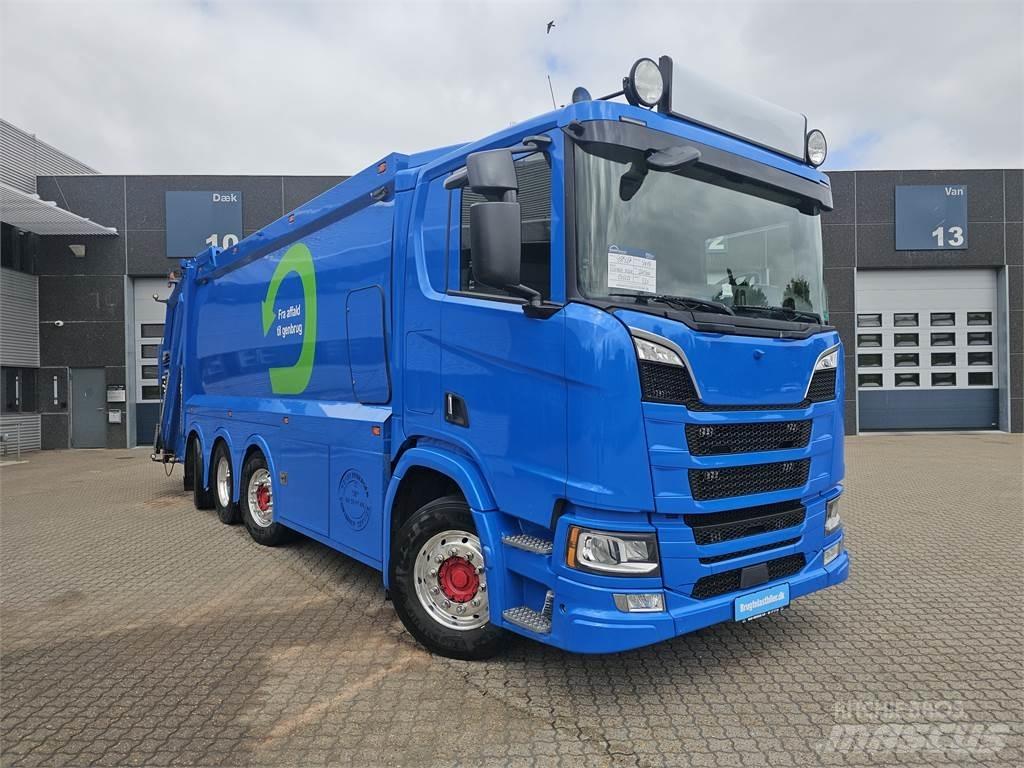 Scania R520 8x2 شاحنات أخرى