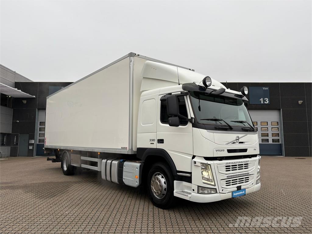 Volvo FM330 شاحنات بدرجة حرارة قابلة للضبط