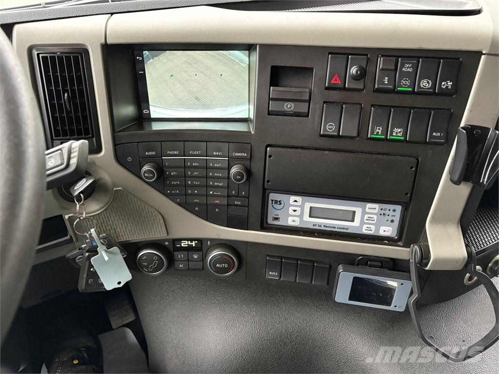 Volvo FM330 شاحنات بدرجة حرارة قابلة للضبط
