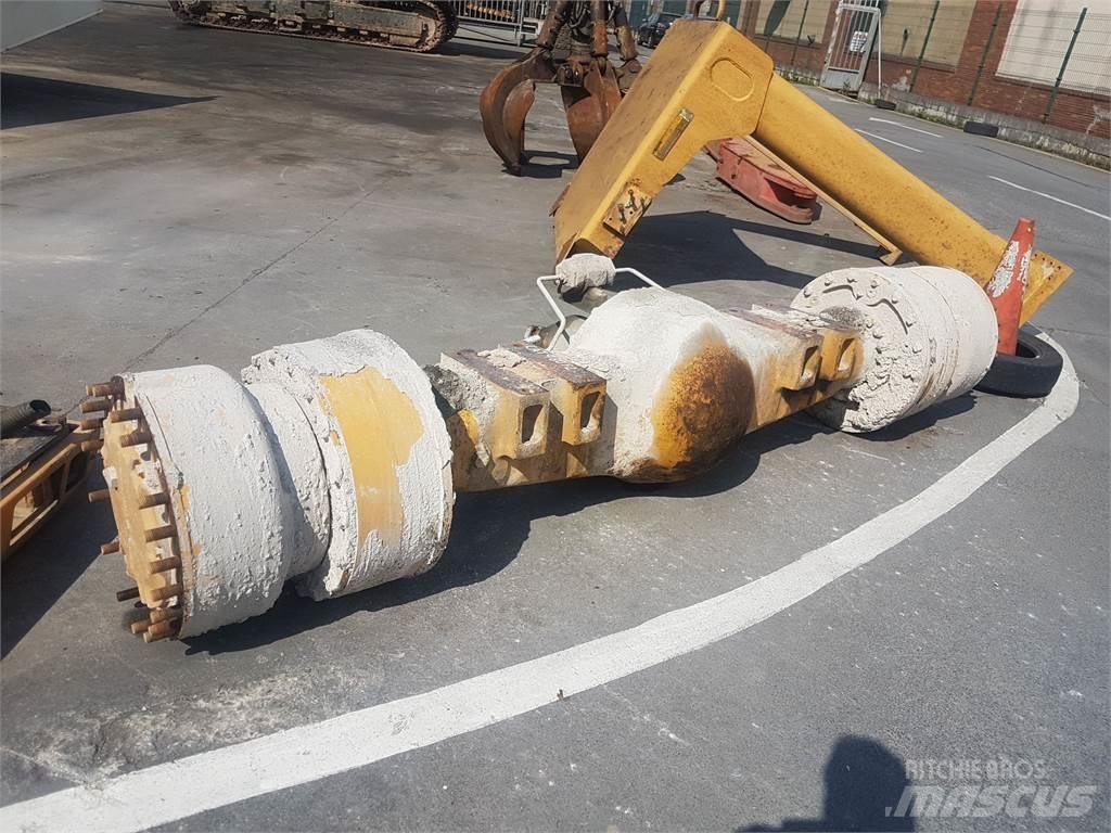 CAT  980 F II محور العجلة