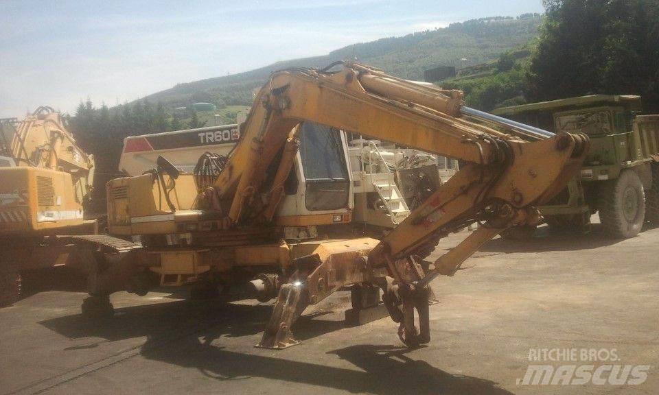 Liebherr A902 حفارات بعجل