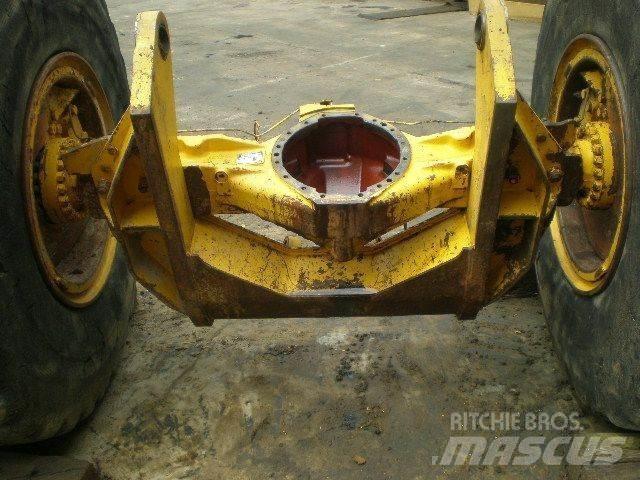 O&K D25 ساحبات مفصلية