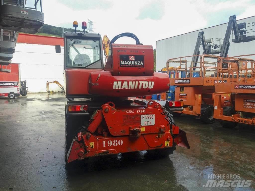 Manitou MRT1742 مناولات متداخلة