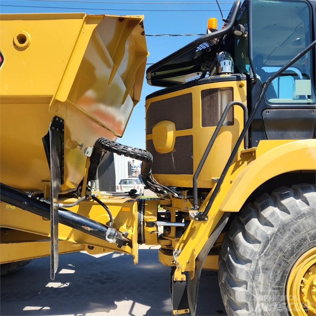 CAT 730 ساحبات مفصلية