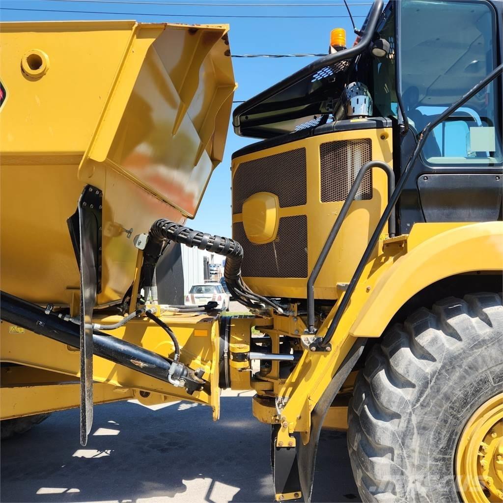 CAT 730C ساحبات مفصلية