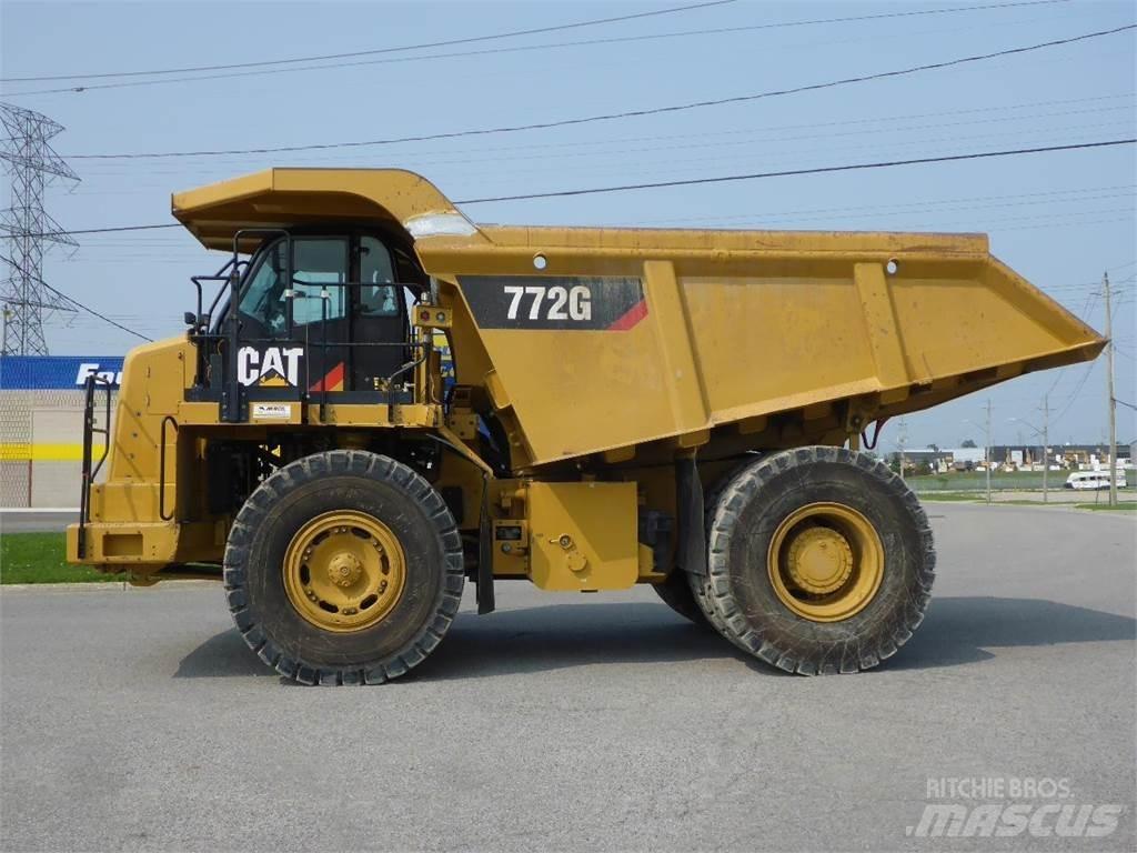 CAT 772G شاحنات المخلفات الصلبة