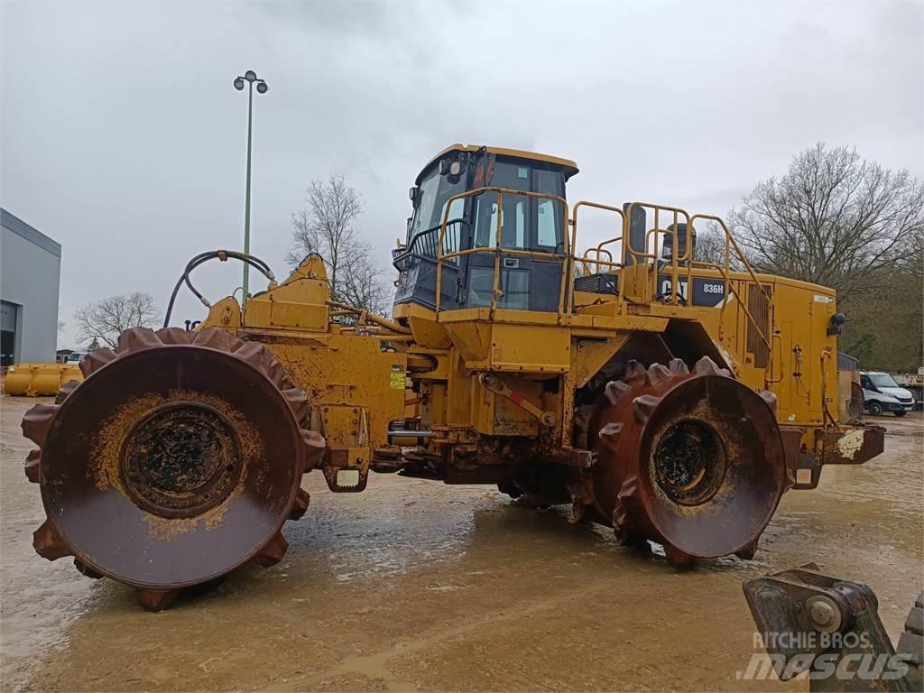 CAT 836H أخرى