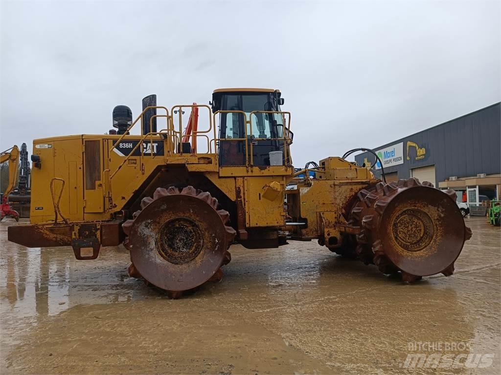 CAT 836H أخرى