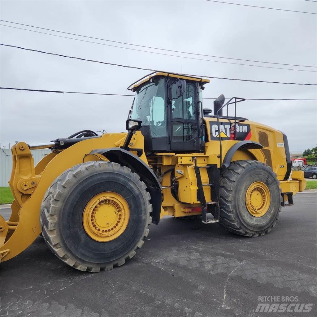 CAT 980M لوادر بعجل