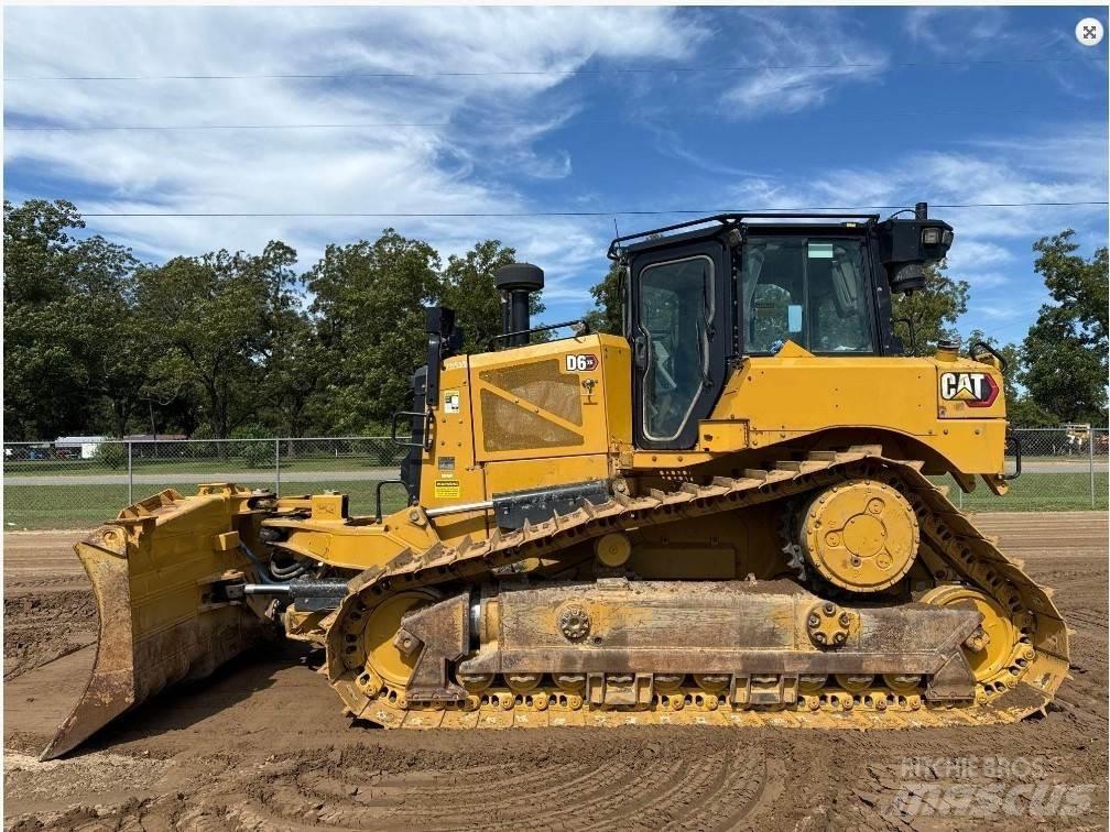 CAT D6 XE LGP بلدوزرات مجنزرة