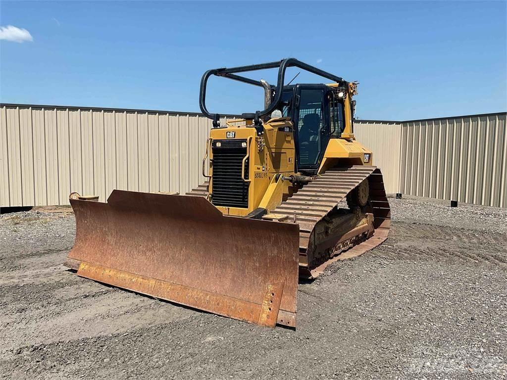 CAT D6N LGP بلدوزرات مجنزرة