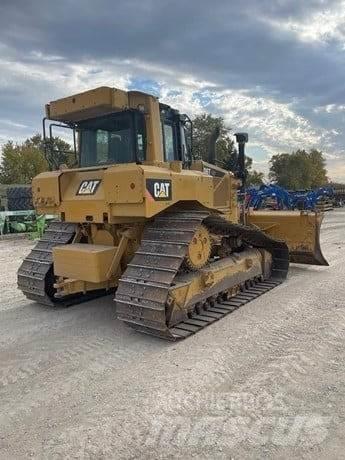 CAT D6T LGP بلدوزرات مجنزرة