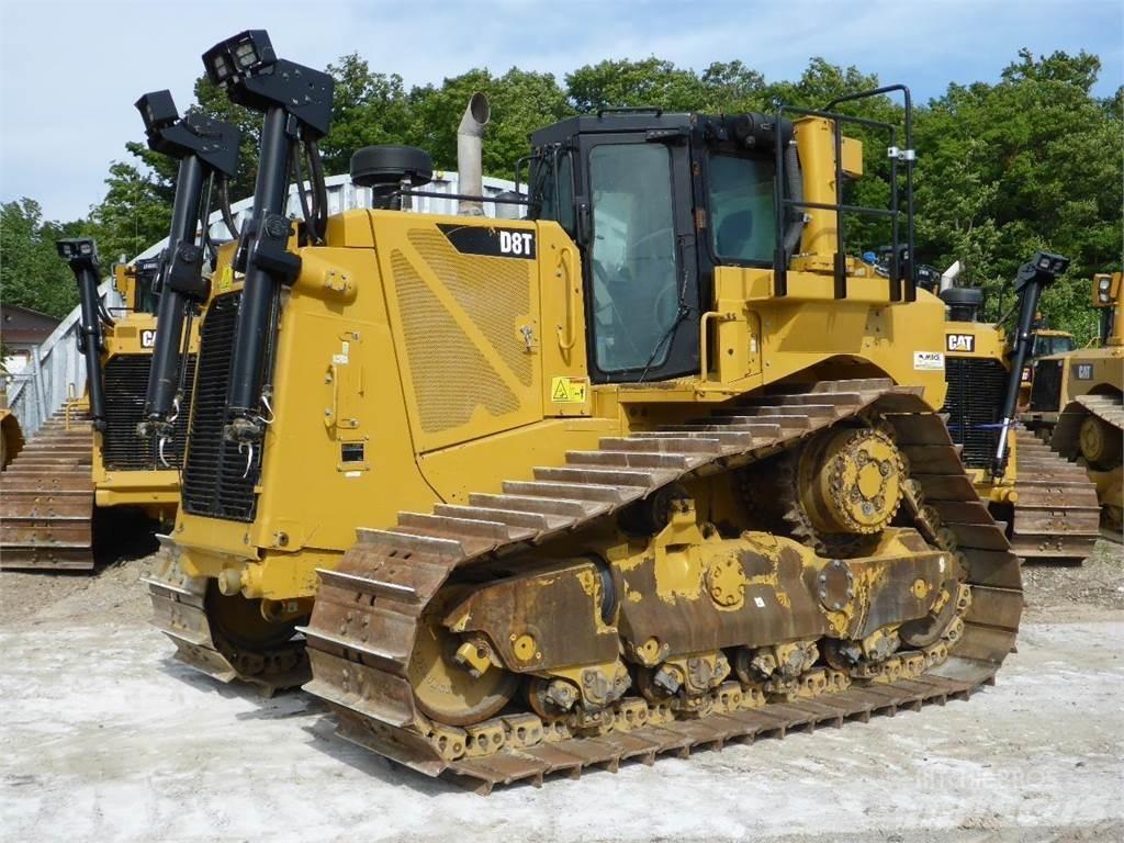 CAT D8T LGP بلدوزرات مجنزرة