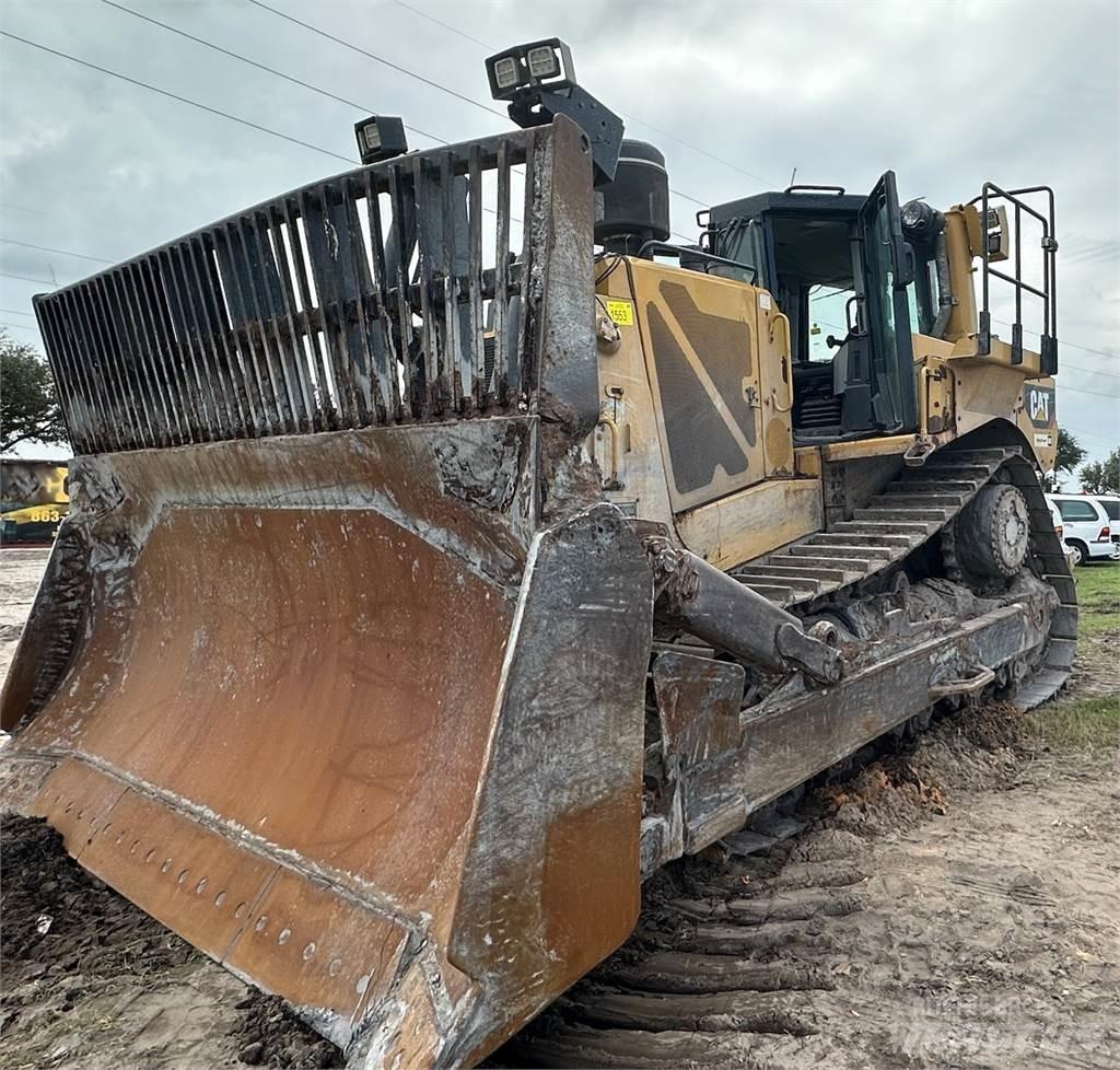 CAT D8T WH بلدوزرات مجنزرة