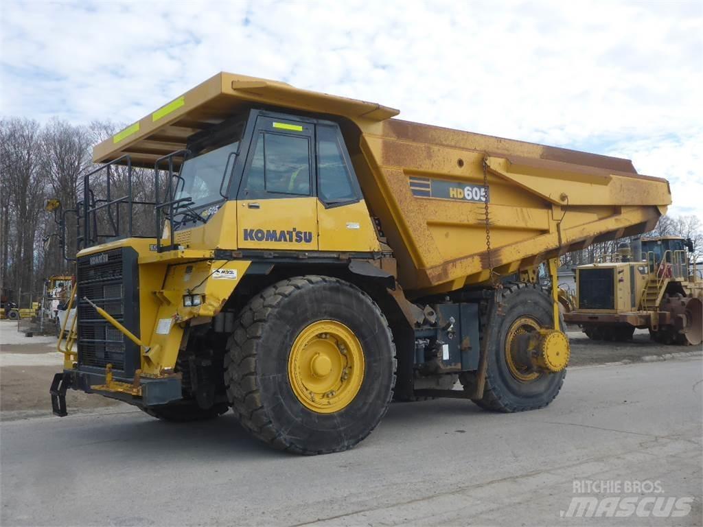 Komatsu HD605-7 شاحنات المخلفات الصلبة