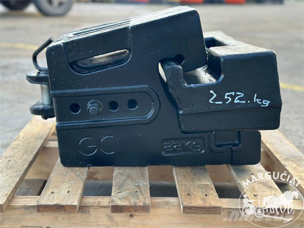 Farmtrac 252 kg. ماكينات زراعية أخرى