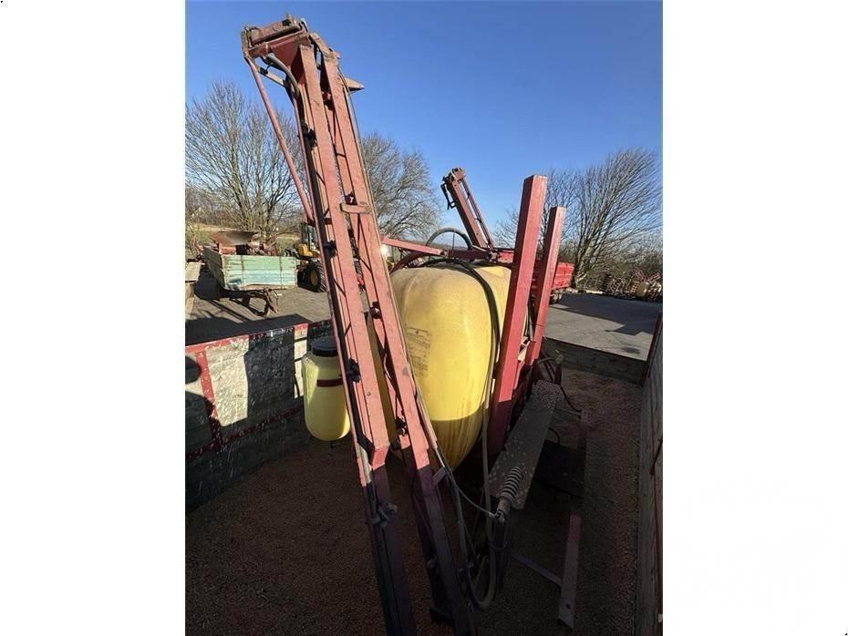 Hardi 1000 ltr., 12 m. ماكينات زراعية أخرى