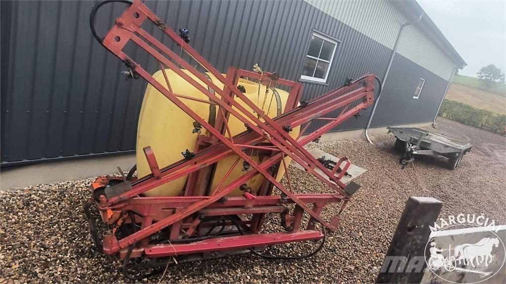 Hardi 800 ltr., 12 m. ماكينات زراعية أخرى