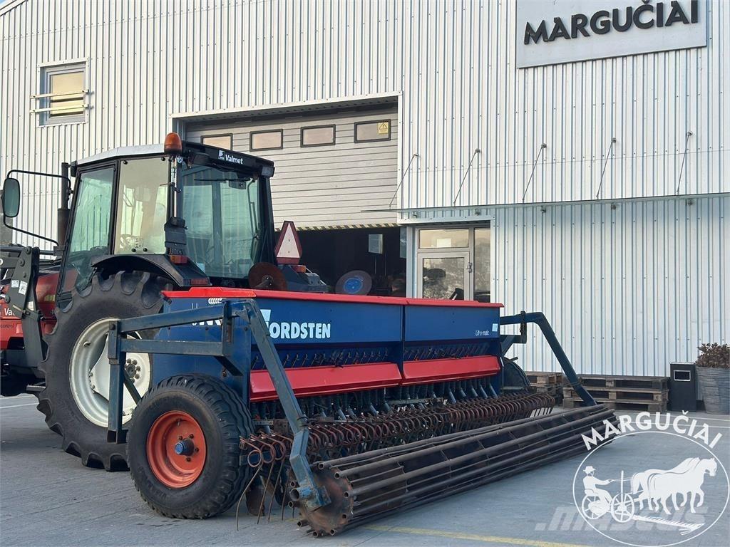 Nordsten CLF 400, 4 m. ماكينات زراعية أخرى