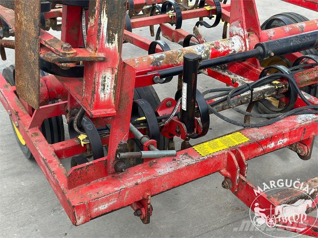 Väderstad 5,8 m ماكينات زراعية أخرى