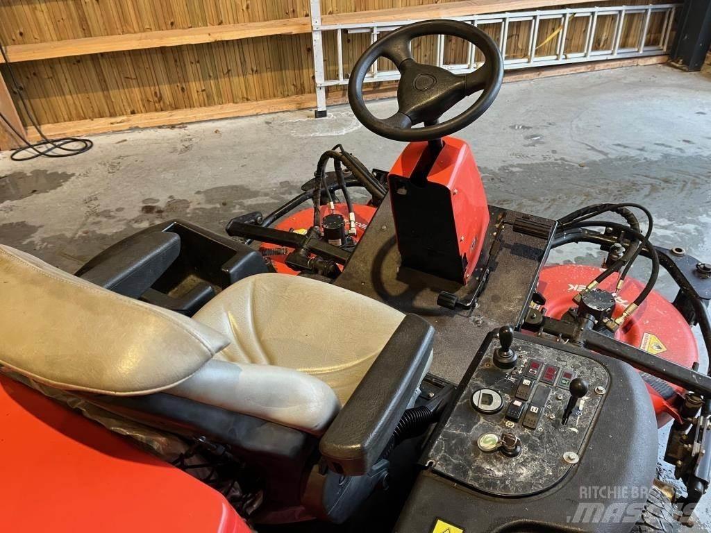 Jacobsen AR-3 ركوب الحشائش