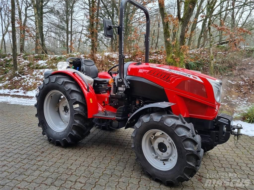 McCormick X2.055 الجرارات