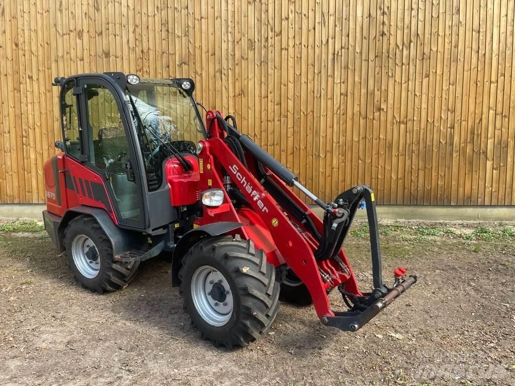 Schäffer 4670 لوادر صغيرة