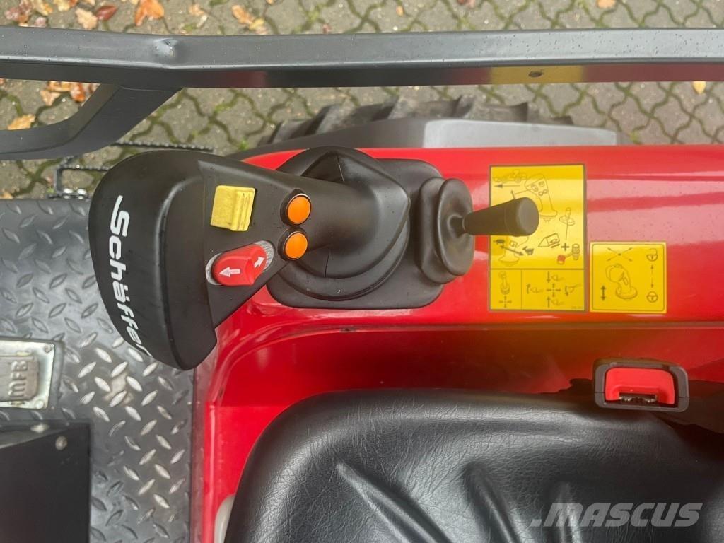 Schäffer Nordic 40+ لوادر صغيرة