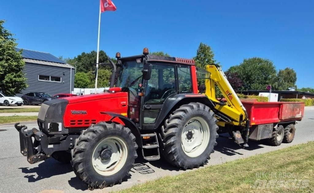 Valtra 6750 الجرارات
