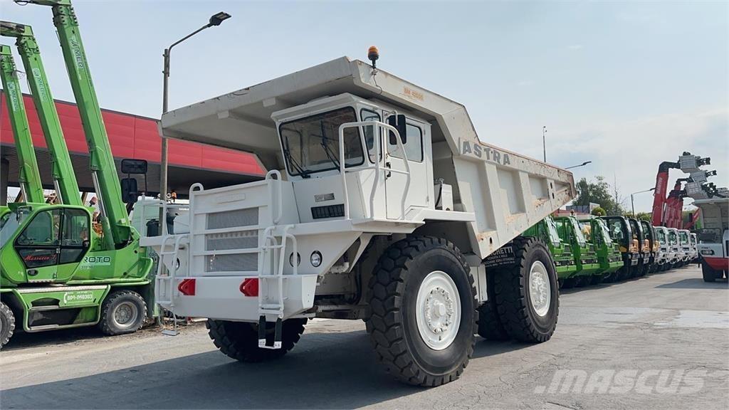 Astra BM35 4X2 عربات نقل قلابة للمواقع