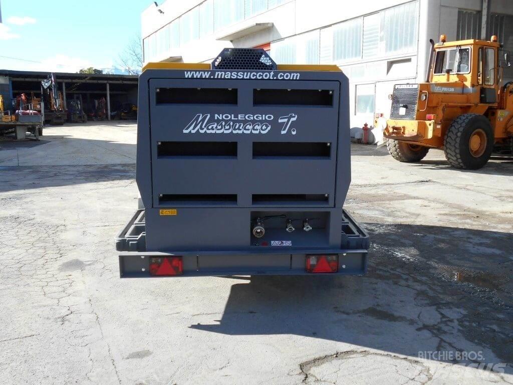 Atlas Copco XAHS 317 مكابس