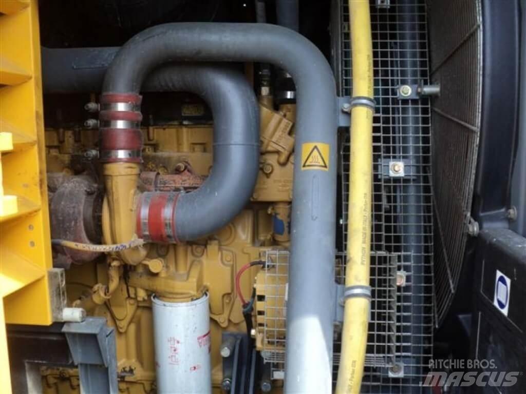 Atlas Copco XAHS 426 مكابس
