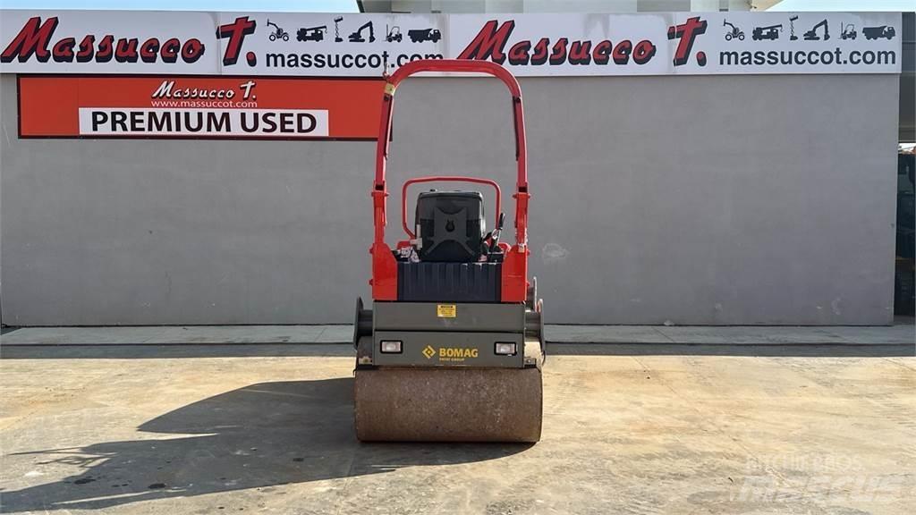 Bomag BW120 AD-4 ضاغطات التربة